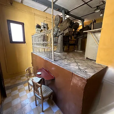 Malta Old Cinema * Senglea